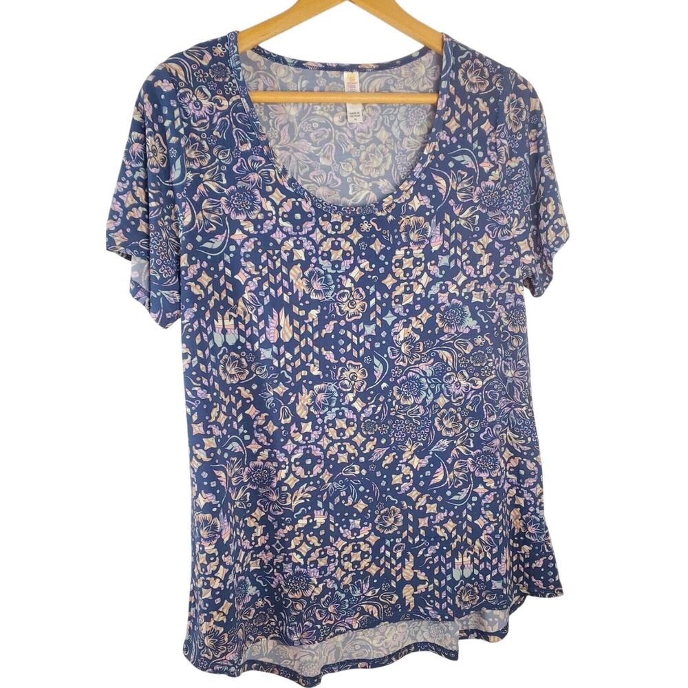 LuLaRoe Top M Classic T Blue Floral Shirt Stretch Womens Size Perfect Shirt
